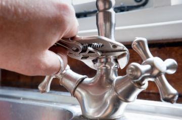 Plumber services by Universal Services LLC